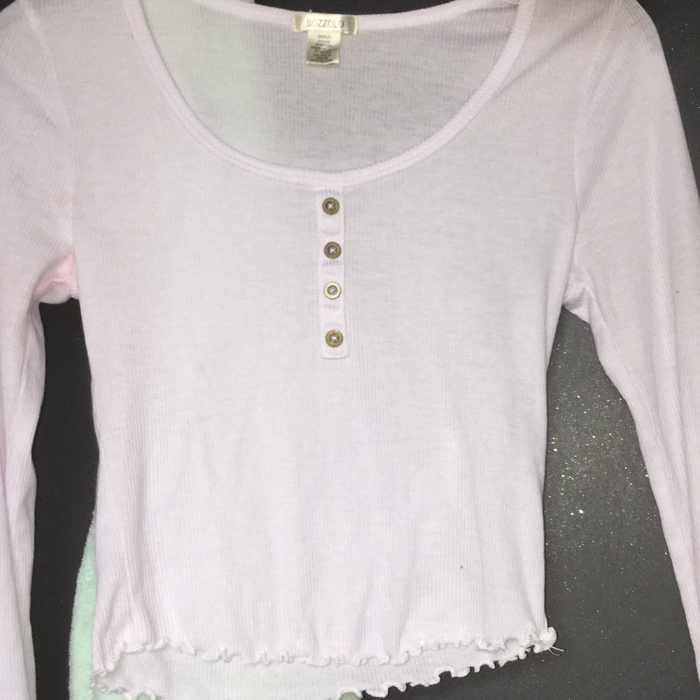 A very strong stretchy top for girls long sleeve